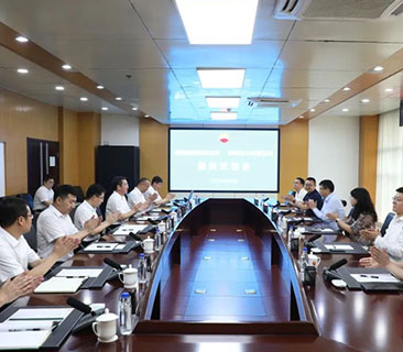 必赢亚洲董事长夏信德一行与中石油济柴座谈交流，，，，，将在新能源领域周全战略相助